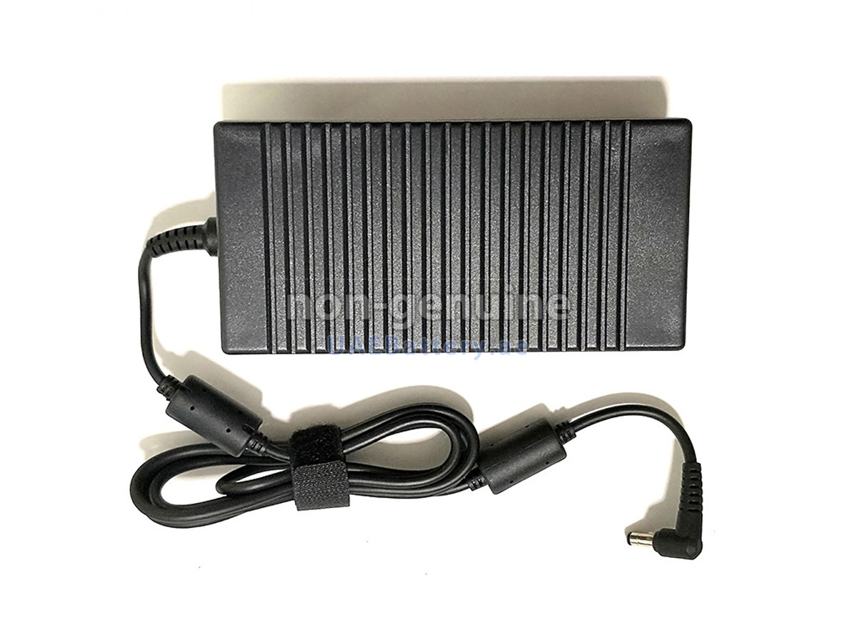 محول التيار المتردد Toshiba ADP-180HB D